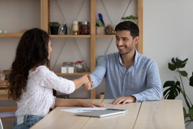 iStock.com/fizkes Cómo trabajamos